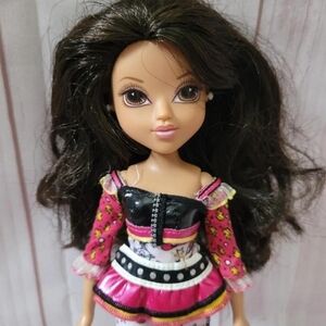 MGA Moxie Girlz Artitude Merin Doll 10"